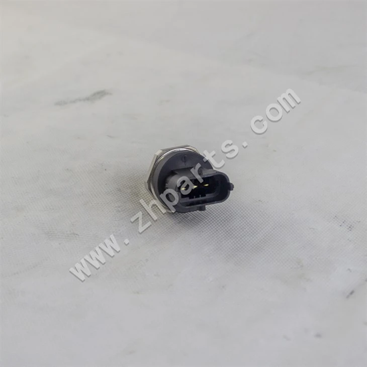 Fuel Injection Pressure Sensor 0281002937 For VOLVO suppliers